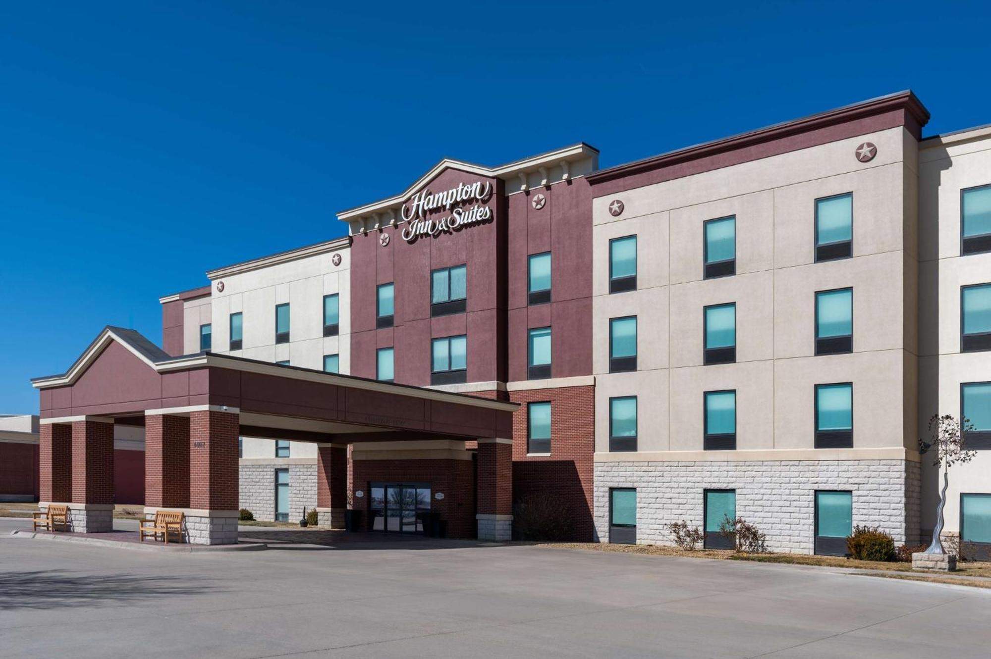 Hampton Inn & Suites Dodge City Boot Hill Casino Dış mekan fotoğraf